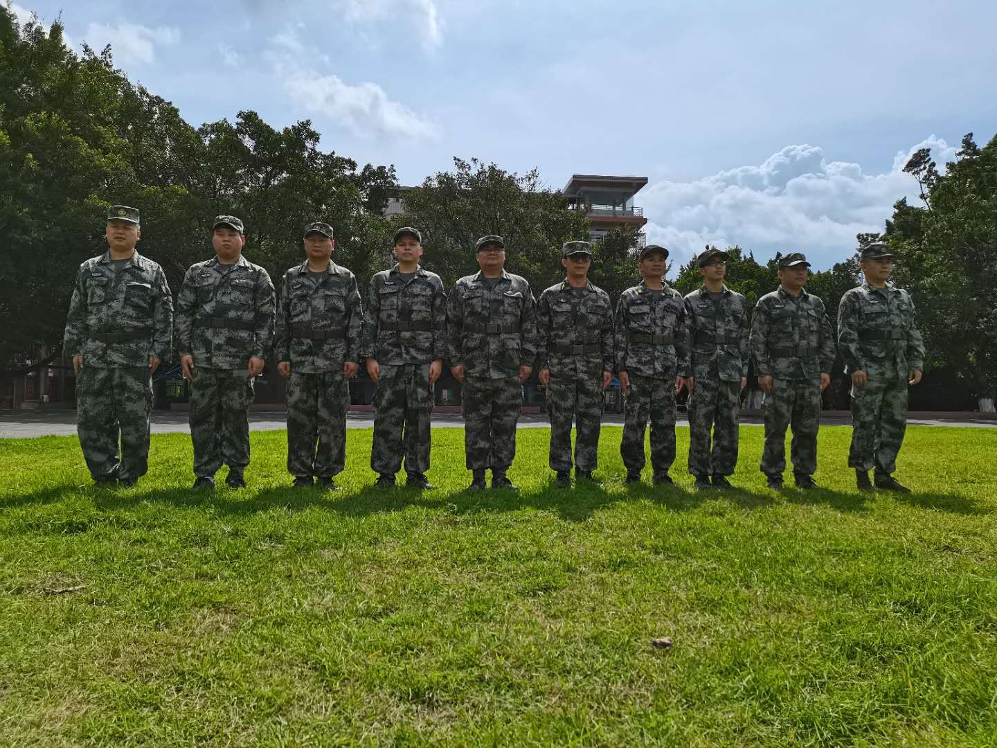 廣州電纜致敬軍魂|你守萬裏江山，我護萬家燈火