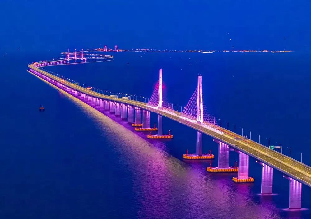廣州(zhōu)電纜助力廣(guǎng)東省(shěng)“十三(sān)五”規劃重要項目——雲茂(mào)高速開通(tōng) 廣州(zhōu)電纜助力廣(guǎng)東省“十三五”規劃(huá)重要項目——雲茂高速開通