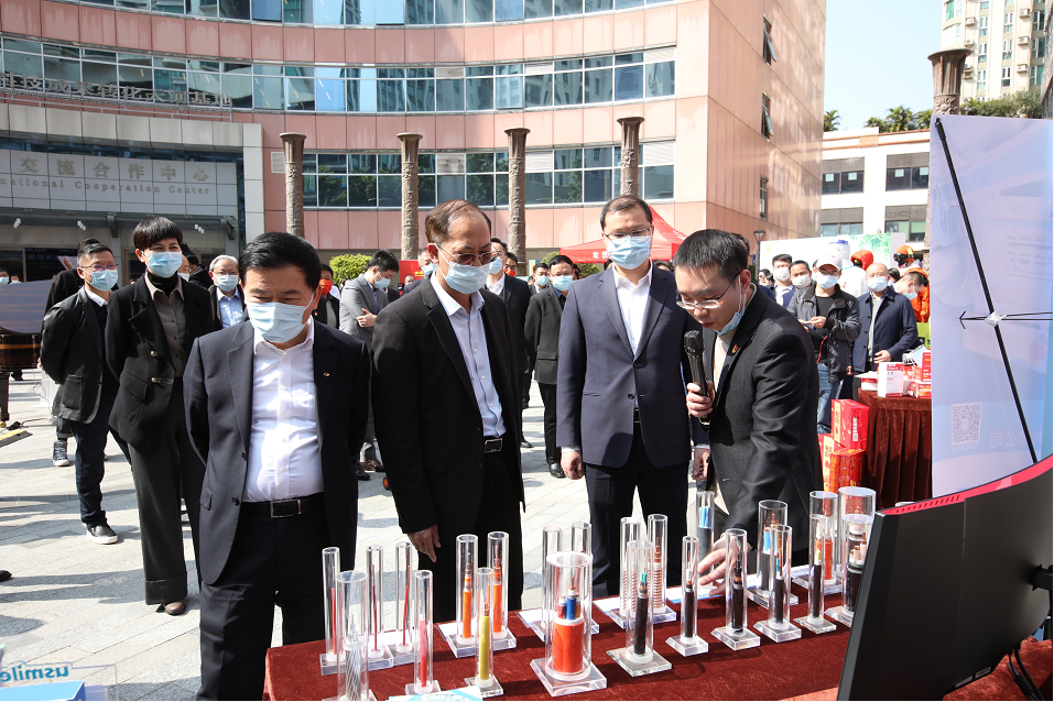 廣州電纜攜多款優勢產品亮相市國資委與天（tiān）河區合作交流活動